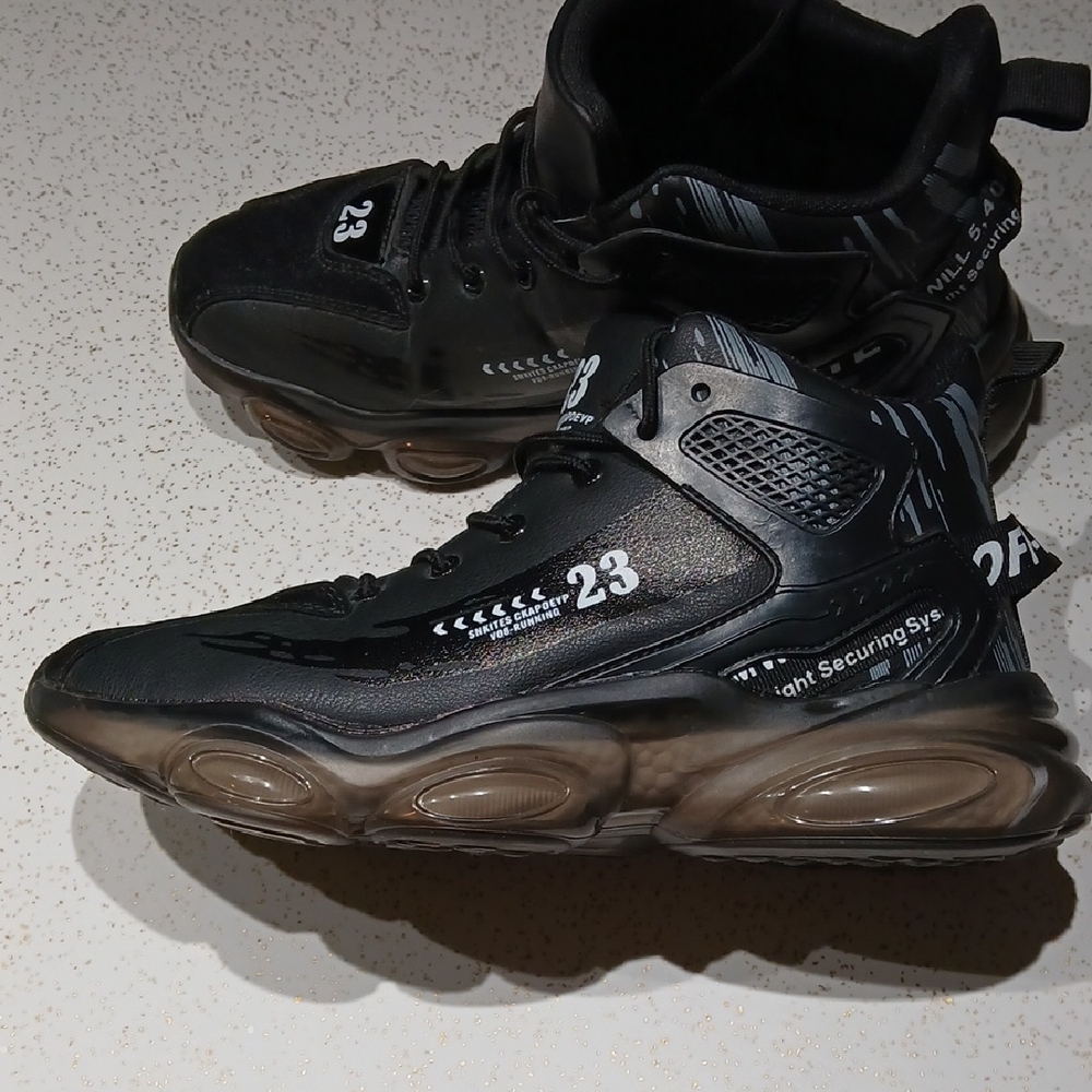 High Top Athletic Shoes With 23 Detail Sz 10 - Picture 3 of 14